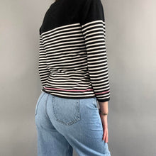 Load image into Gallery viewer, Vintage Nautica Jeans top
