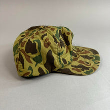 Load image into Gallery viewer, Vintage camo hunting hat
