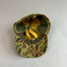 Load image into Gallery viewer, Vintage camo hunting hat
