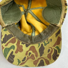 Load image into Gallery viewer, Vintage camo hunting hat
