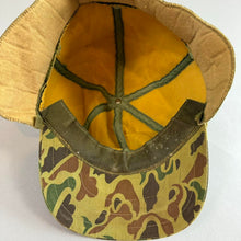 Load image into Gallery viewer, Vintage camo hunting hat
