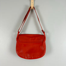 Load image into Gallery viewer, Vintage Markay purse
