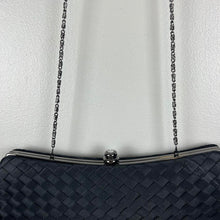 Load image into Gallery viewer, Woven evening bag
