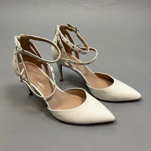 Load image into Gallery viewer, Kelly &amp; Katie scrappy pumps
