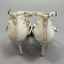 Load image into Gallery viewer, Kelly &amp; Katie scrappy pumps
