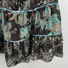 Load image into Gallery viewer, Funky patterned skirt
