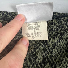 Load image into Gallery viewer, Vintage fashion bug skirt
