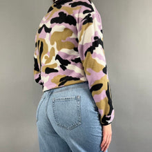 Load image into Gallery viewer, Forever 21 camo fleece
