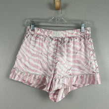 Load image into Gallery viewer, Victoria’s Secret shorts
