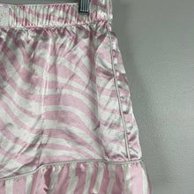 Load image into Gallery viewer, Victoria’s Secret shorts
