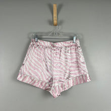 Load image into Gallery viewer, Victoria’s Secret shorts
