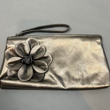 Load image into Gallery viewer, Sephora metallic wristlet
