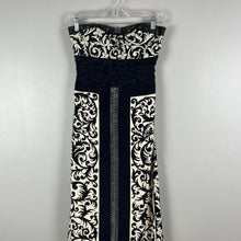 Load image into Gallery viewer, Nicole Miller strapless silk gown
