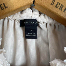 Load image into Gallery viewer, Ann Taylor clip shirred raglan blouse
