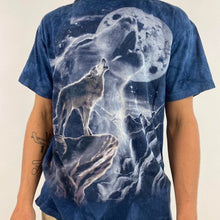 Load image into Gallery viewer, Vintage The Mountain wolf t-shirt
