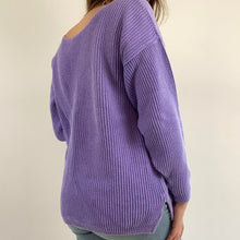 Load image into Gallery viewer, Vintage basic editions sweater
