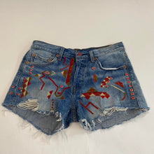 Load image into Gallery viewer, Levi’s 501 tribal shorts
