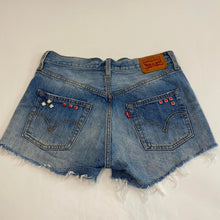 Load image into Gallery viewer, Levi’s 501 tribal shorts
