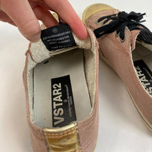 Load image into Gallery viewer, Golden Goose VSTAR2 sneakers
