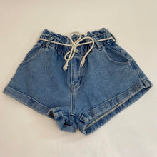 Load image into Gallery viewer, PacSun paperbag mom shorts
