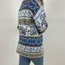 Load image into Gallery viewer, Vintage sycamore sweater
