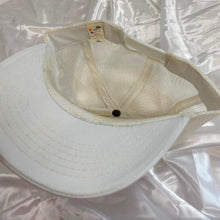 Load image into Gallery viewer, Vintage Albany 300 hat
