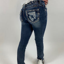 Load image into Gallery viewer, Y2K Miss Me jeans
