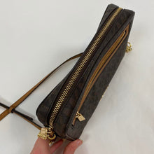 Load image into Gallery viewer, Retro Michael Kors crossbody
