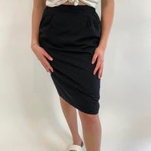 Load image into Gallery viewer, Vintage sag harbor skirt
