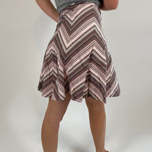 Load image into Gallery viewer, Retro Tracy Evans skirt
