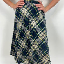 Load image into Gallery viewer, Vintage plaid skirt
