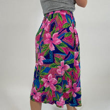 Load image into Gallery viewer, Vintage patterned skirt
