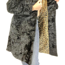 Load image into Gallery viewer, Y2K faux fur jacket
