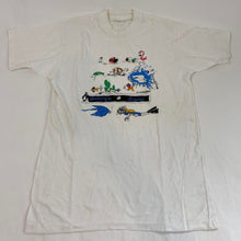 Load image into Gallery viewer, Vintage Galapagos Ecuador t-shirt
