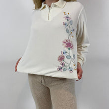 Load image into Gallery viewer, Vintage collared floral fleece
