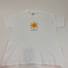 Load image into Gallery viewer, Vintage 1998 graphic t-shirt
