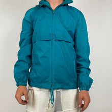 Load image into Gallery viewer, Vintage stow it a way windbreaker
