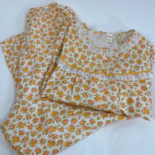 Load image into Gallery viewer, Vintage feminia pajama set
