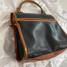 Load image into Gallery viewer, Vintage Dupe Dooney &amp; Bourke bag
